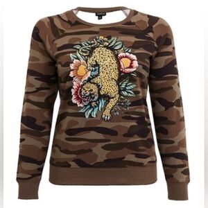 Torrid 4X Floral Cheetah Camo Crewneck Sweatshirt Green Brown